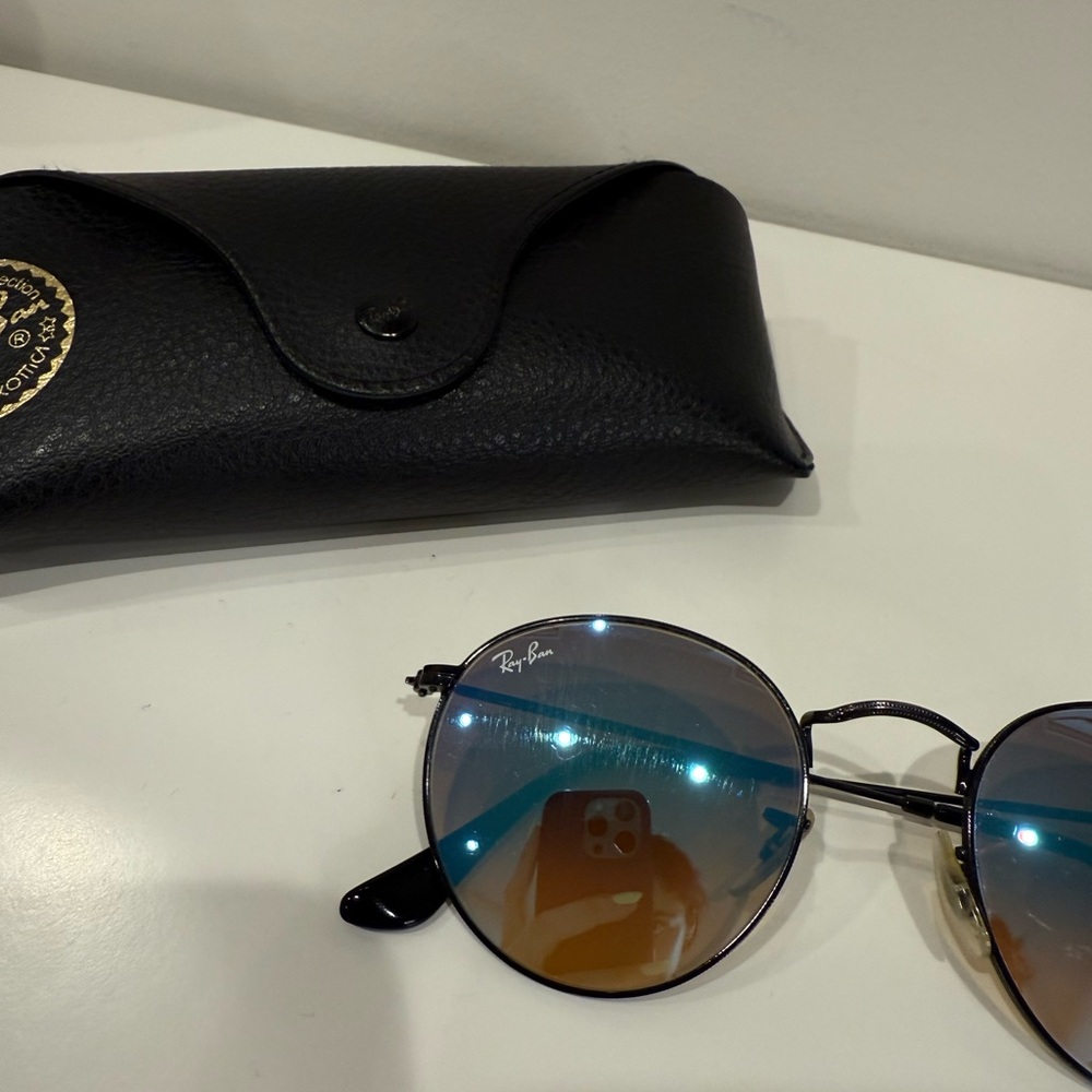 Ray-Ban Round Flash with Gradient Lenses - Picture 5 of 8